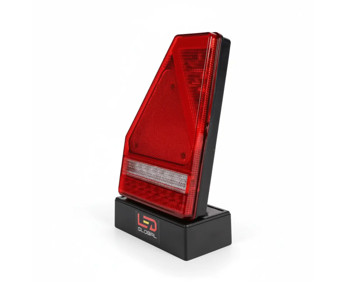 Luz Traseira LED Triangular de Combinação com Resistor Inteligente Incorporado (LD) - LG571