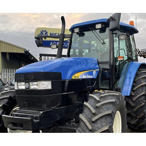 New Holland TM série - Přední roh kapoty - Verze s žárovkou - LG8502