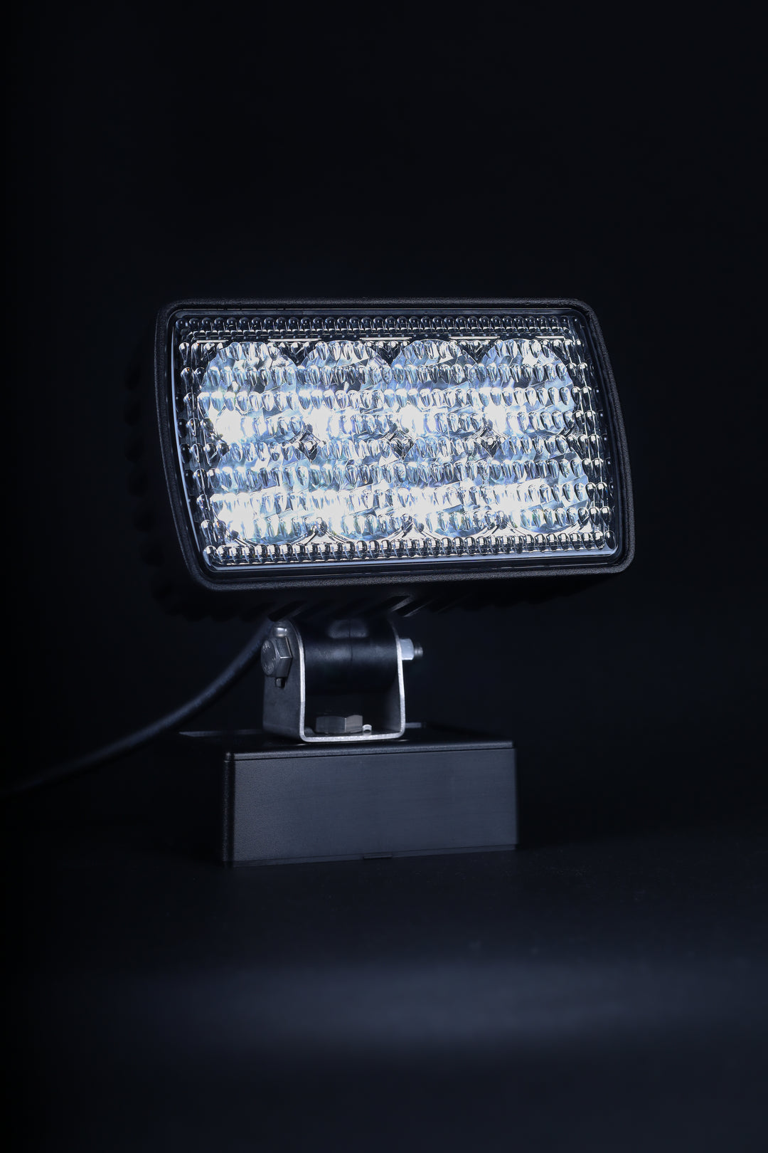 40 Watt LED Rectangle Adjustable Mount Work Light - LG852